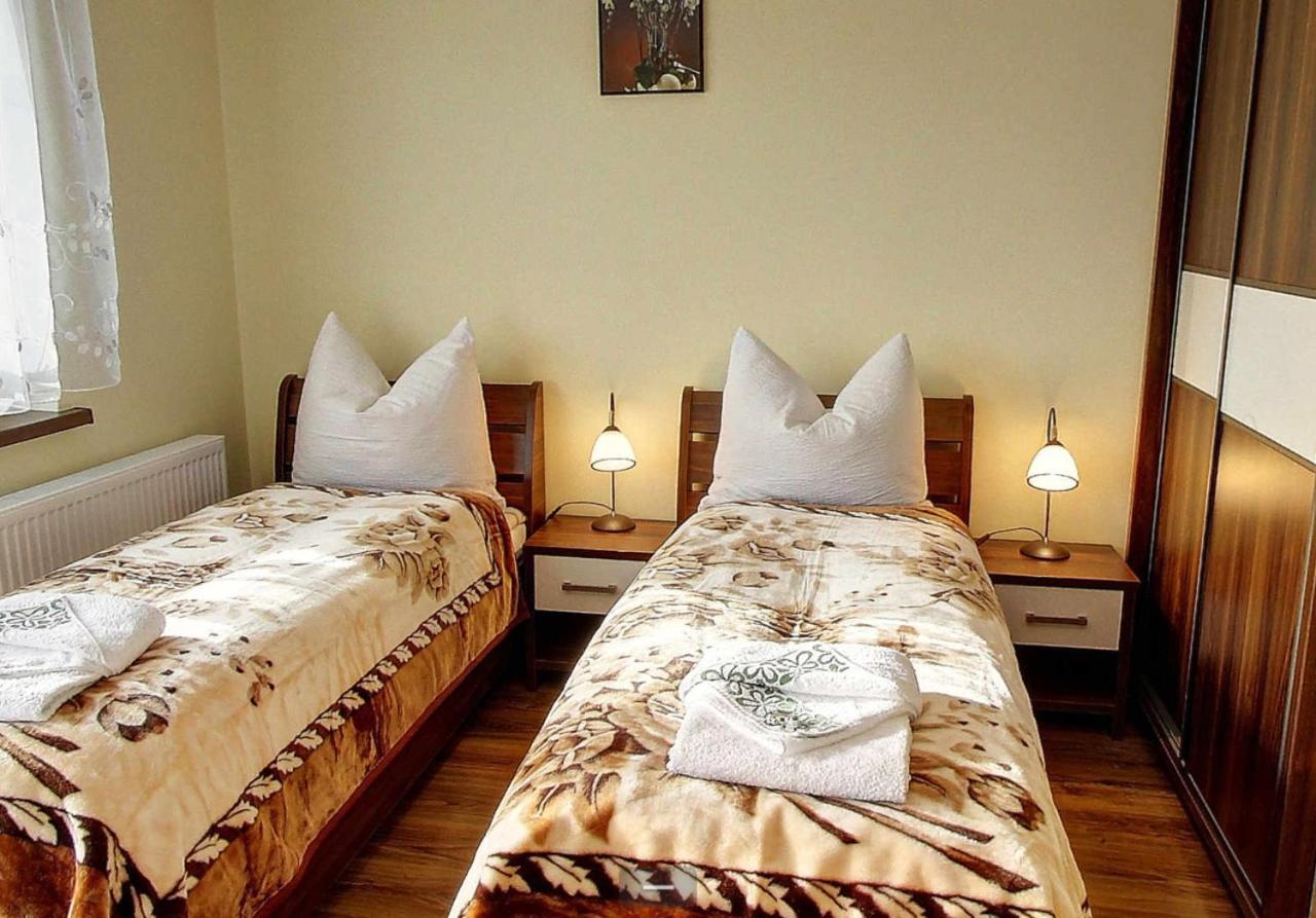 Villa Jura Pokoje Goscinne Zarki Dış mekan fotoğraf